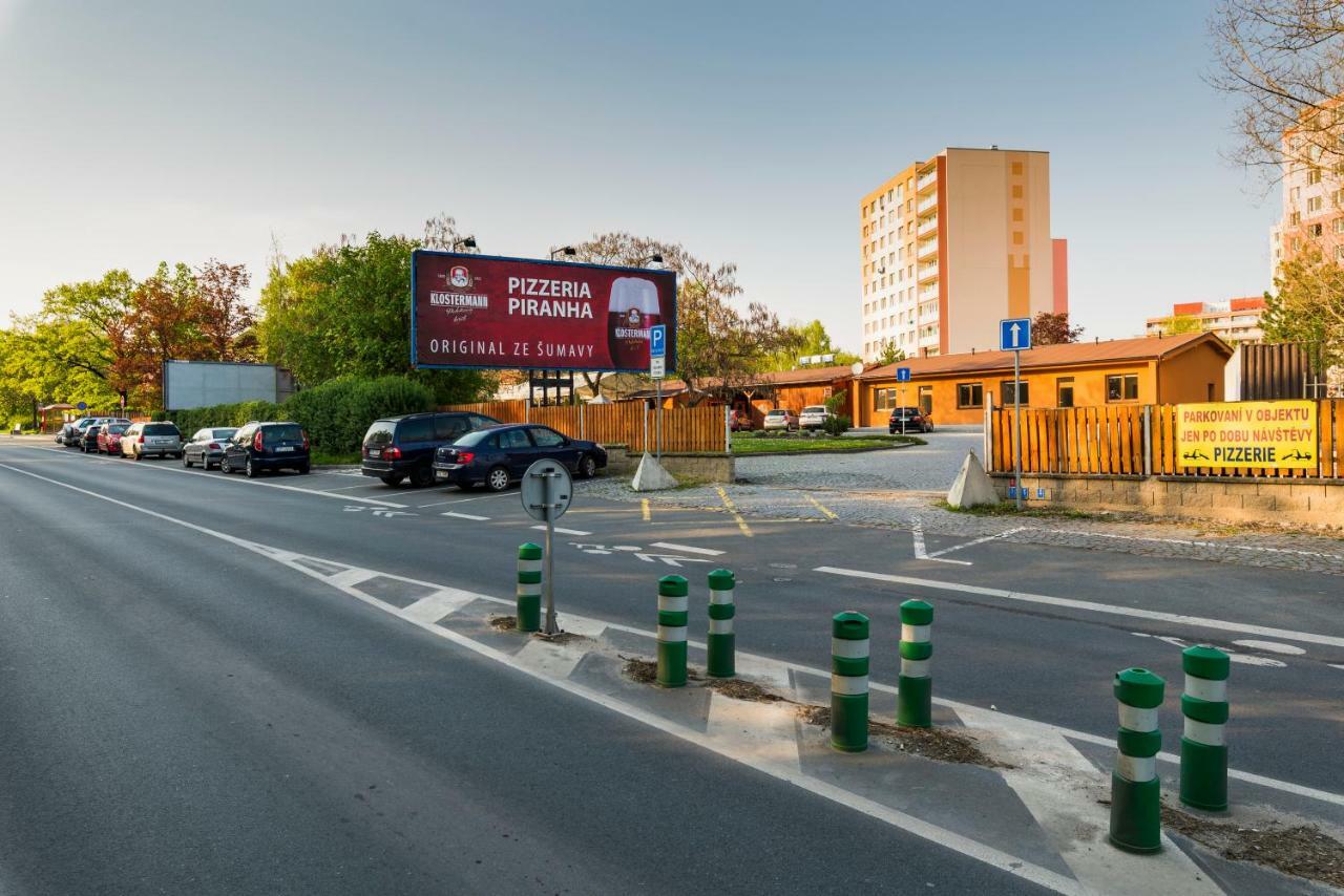 Penzion Piranha Mělník Exterior foto
